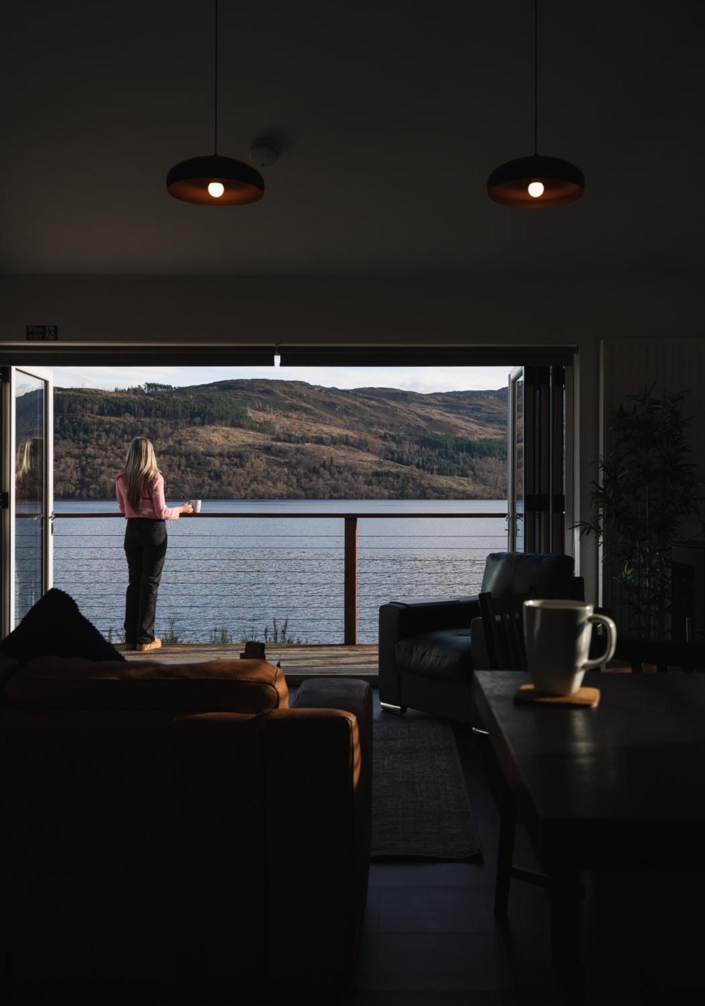 Shoreland Lodges - Holly Lodge Fort Augustus Exterior photo
